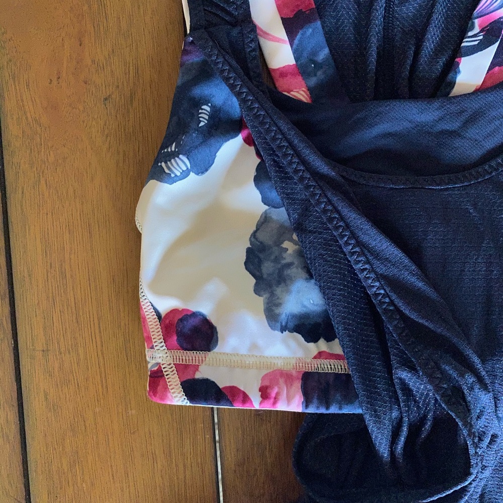 Lululemon Top - Picture 3 of 12
